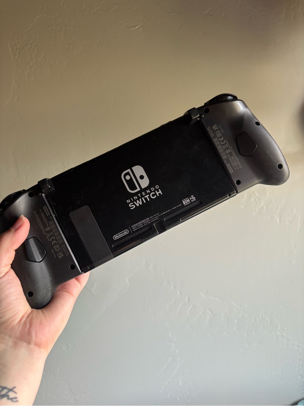 Nintendo Switch - Picture 3 of 7